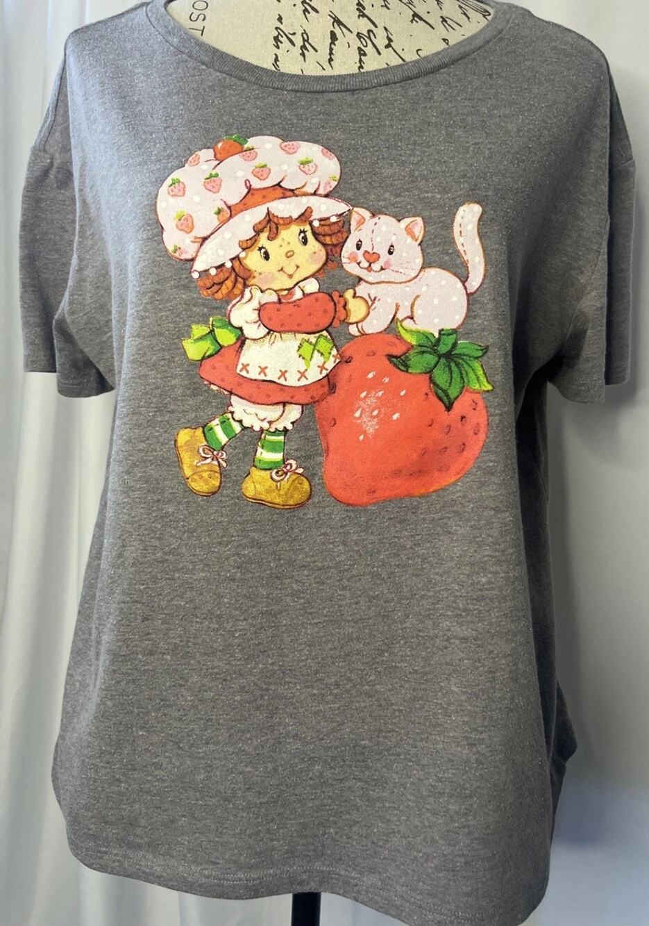 Strawberry Shortcake Short Sleeve T-Shirt Gray Graphic Print Tee Juniors XL